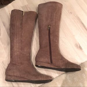 Elaine Turner Tan Nubuck Croc Wedge Zip Up Boots